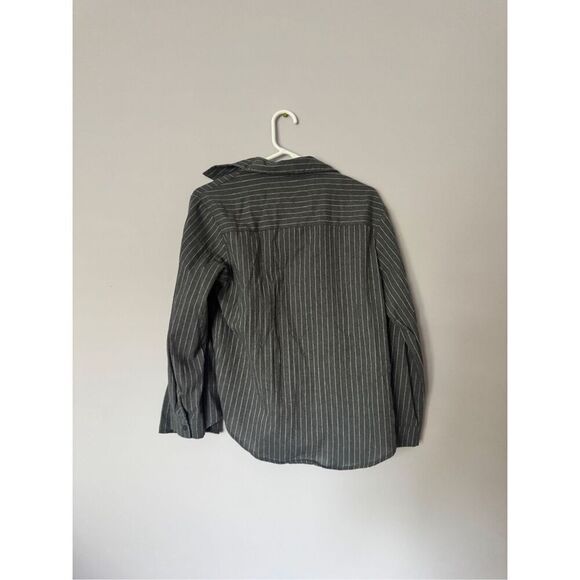 Dazy women’s gray and white striped dress shirt size medium - Picture 3 of 4